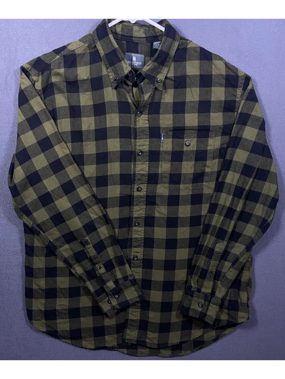 G.H. Bass & Co. Men's Large Green and Black Checkered Button-Up Shirt